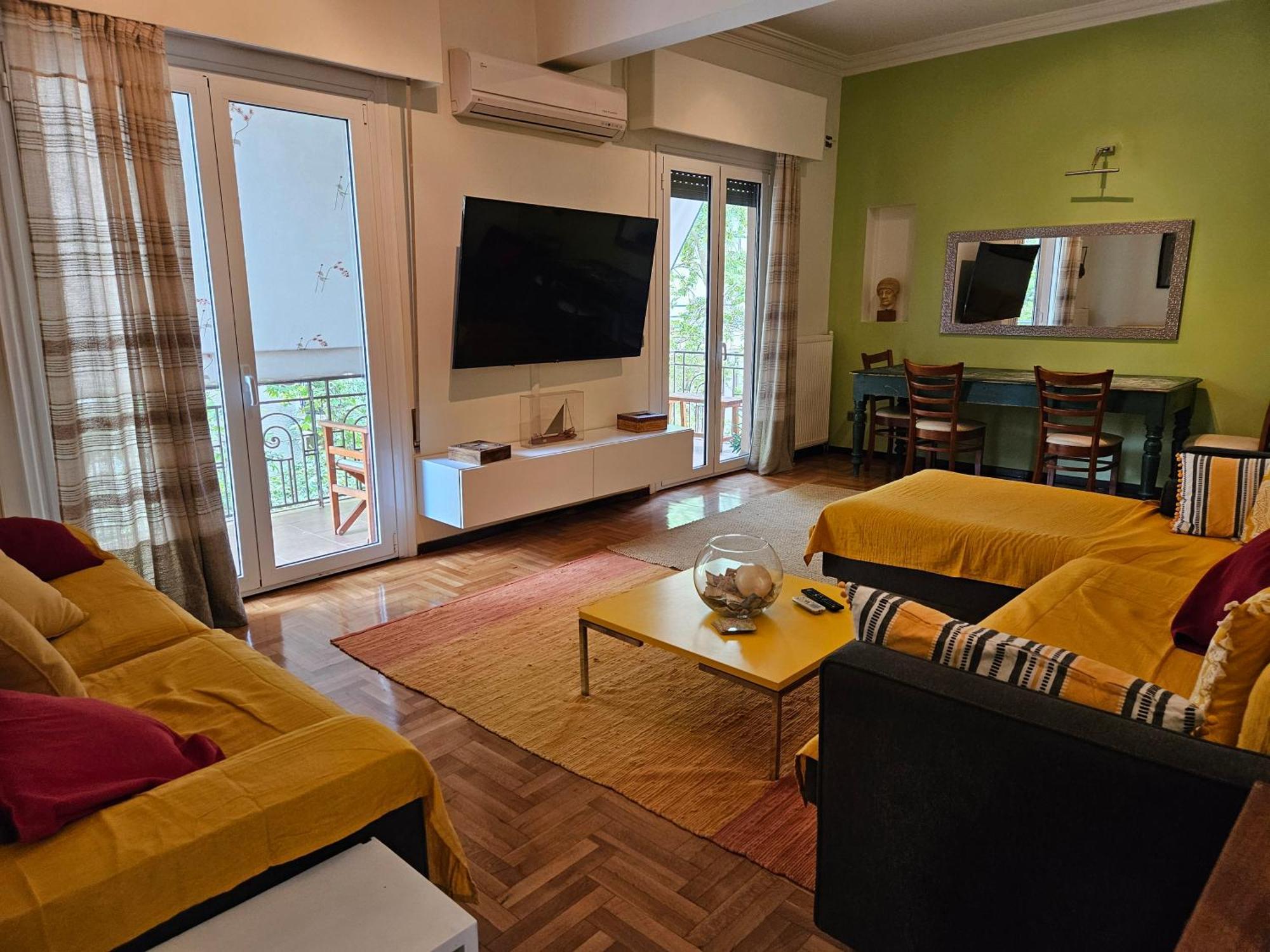3 Bedder Condo In Ilisia, Megaro Mousikis Atenas Exterior foto